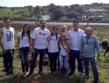 Estudantes das Engenharias Agronmica e Ambiental e Sanitria participaram das comemoraes do Dia da gua em Bauru
