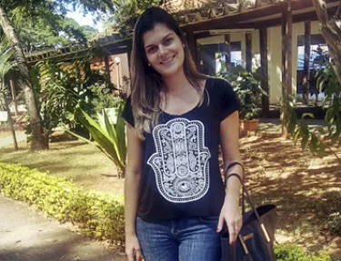 Egressa de Farmcia  aprovada em Programa de Aprimoramento