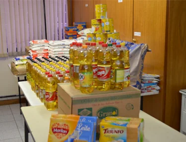 Arrecadao de alimentos para o Haiti na USC