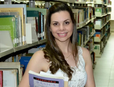 Egressa da USC desenvolve projeto para mestrado