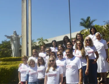 Egressos de Psicologia se reencontram na USC aps 35 anos de formatura