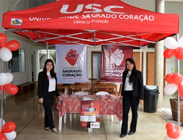 USC participou da 3 Feira de Profisses do Colgio Criativo Mackenzie