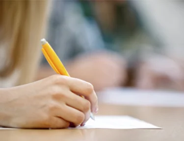 Inscries abertas para as Provas de Suficincia de Estudos em Lngua Estrangeira – Ingls e Espanhol