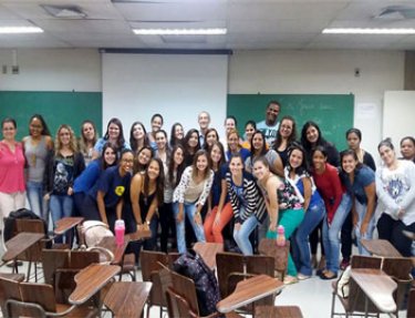 Curso de Pedagogia homenageia professores da USC