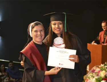 Ex-aluna de Fisioterapia  2 lugar em Programa de Residncia
