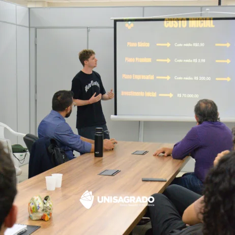 Alunos do UNISAGRADO apresentam pitchs do programa Empreenda+ no CIT