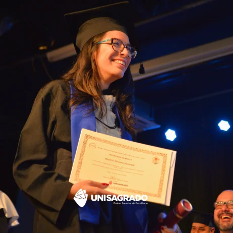 UNISAGRADO concede 33 pr�mios a formandos de 2025 durante cerim�nias solenes