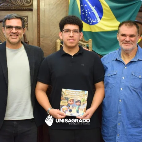 Egresso de Ci�ncia da Computa��o lan�a livro interativo e recebe men��o honrosa na C�mara de Bauru