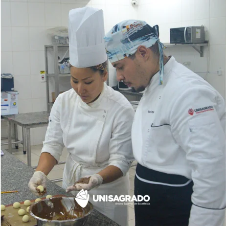 Gastronomia - aula de confeitaria 06/06