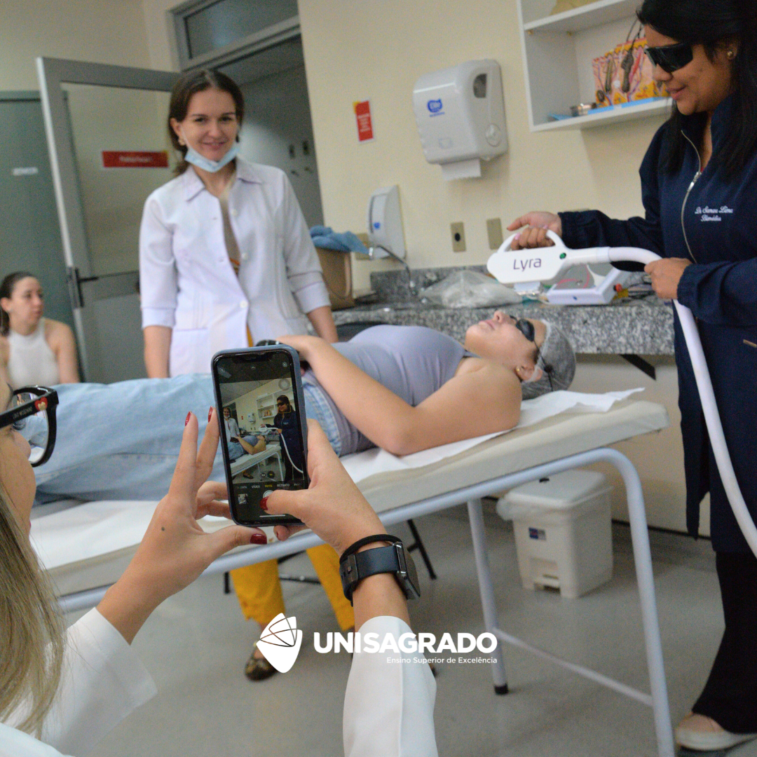 Ps-Graduao em Esttica Avanada - Luz intensa Pulsada | 25/10