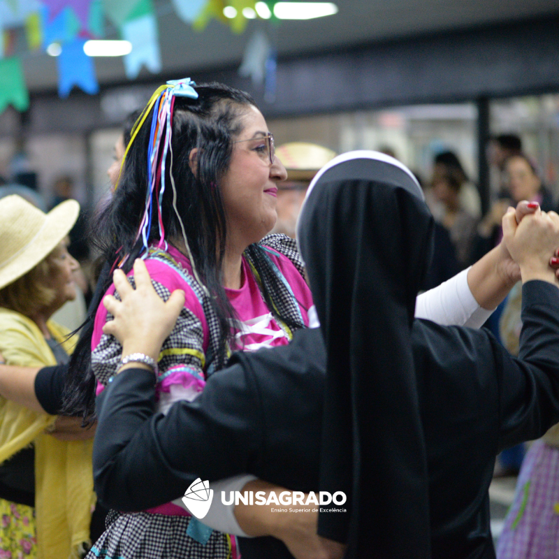 Missa em honra ao Sagrado Corao de Jesus e Arrai 25/06