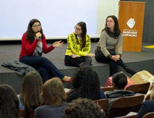 Mestras Mariana Montebugnoli,  Beatriz Sabia e Roberta Cava
